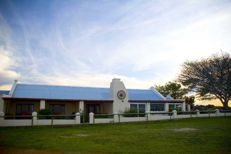 Oyster Bay Lodge Bagian luar foto