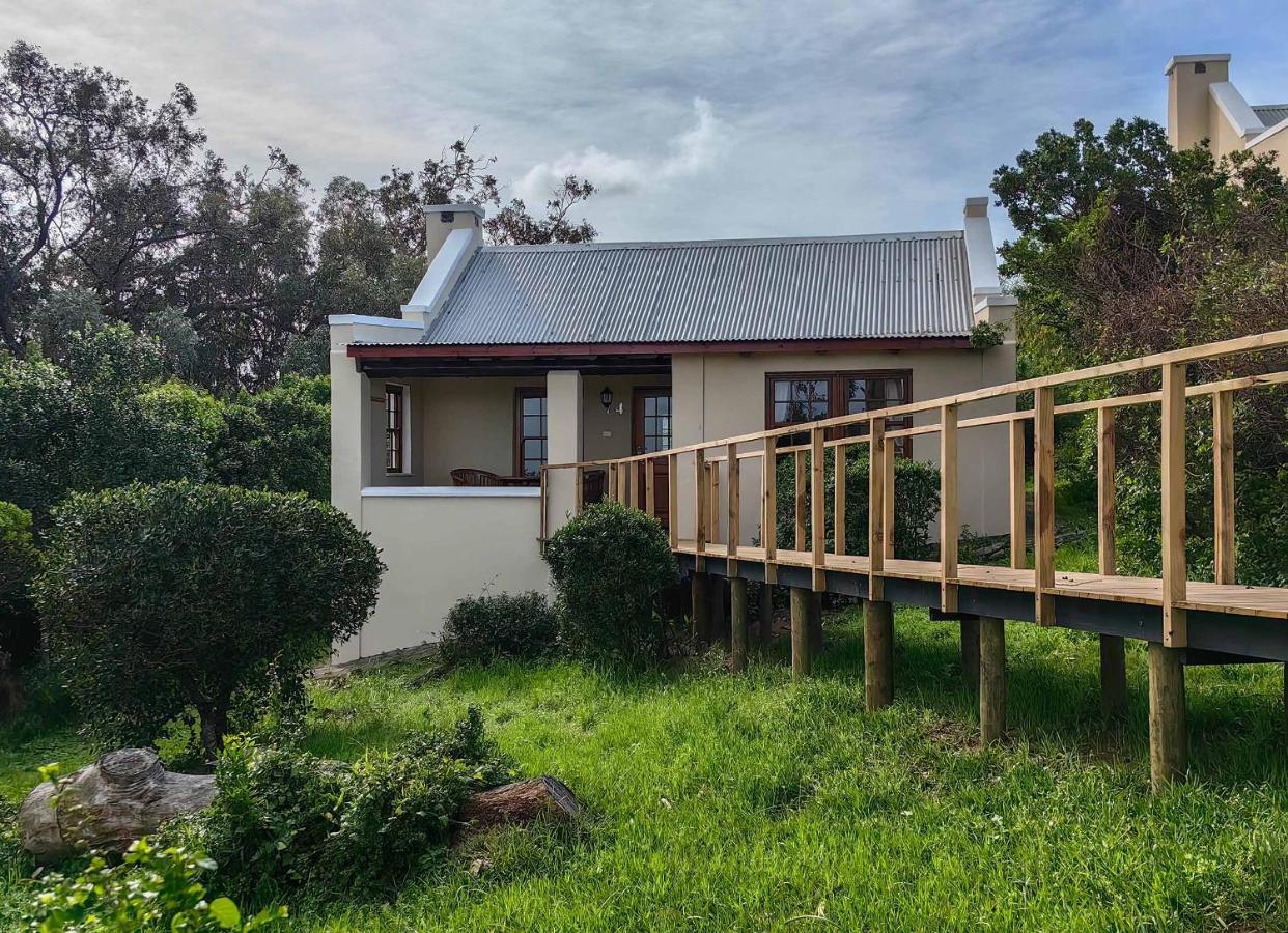 Oyster Bay Lodge Bagian luar foto